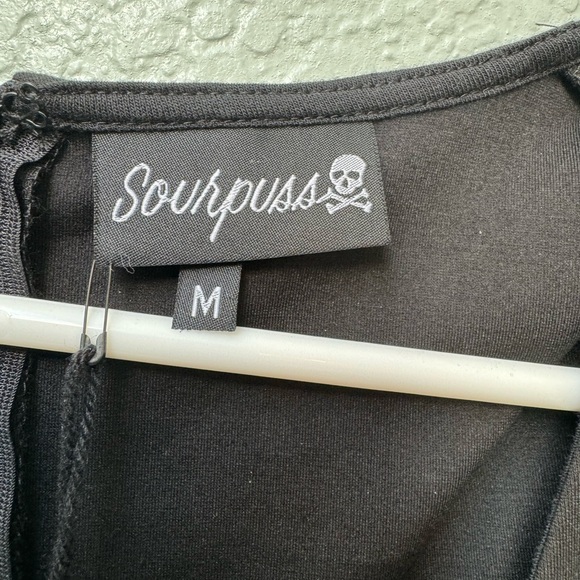 BNWT Sourpuss Sweetheart 50s pencil dress bottom ruffle sz medium black - Picture 8 of 10